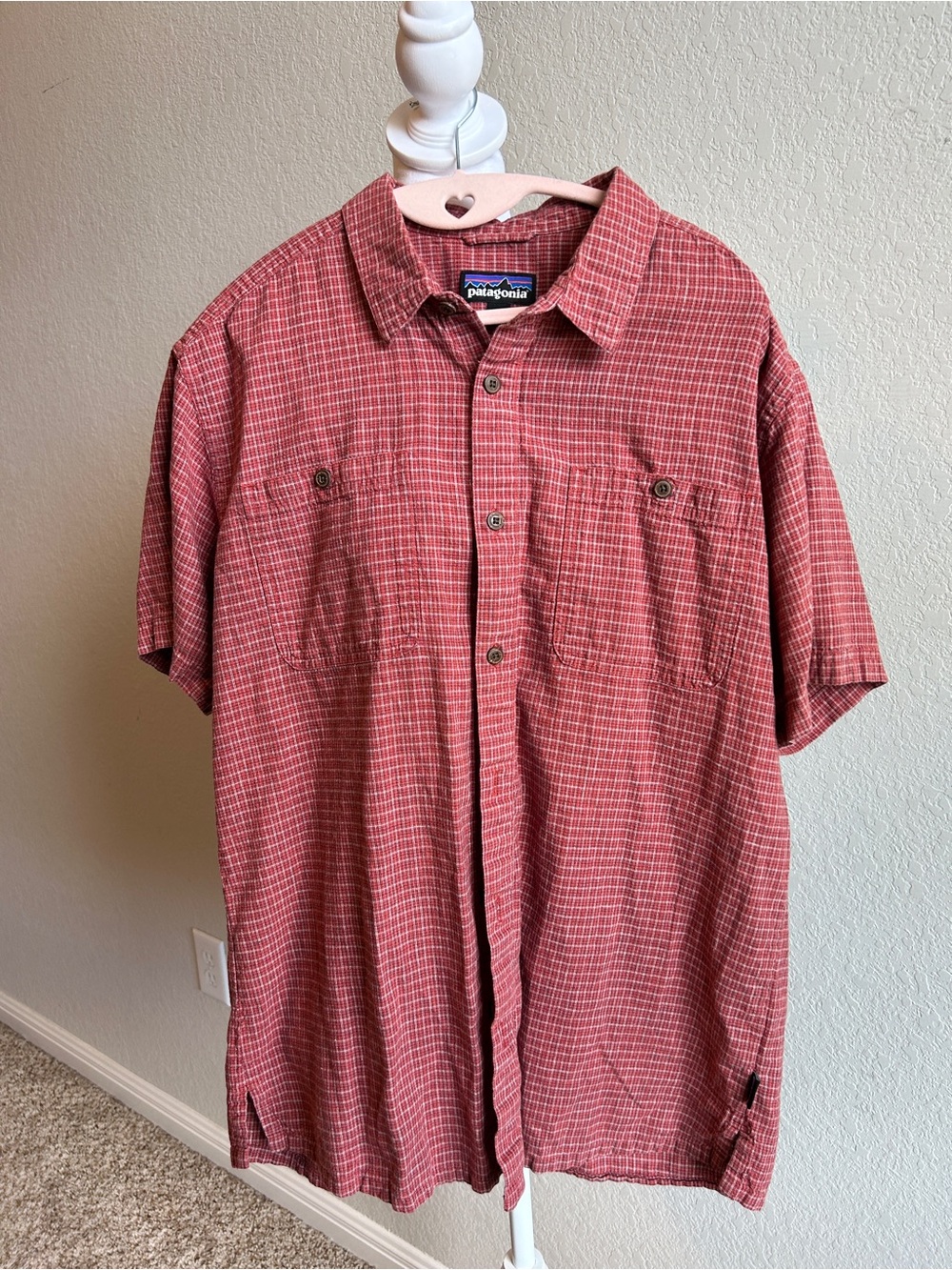 PATAGONIA Men’s Back Step Shirt in Red Plaid Short sleeve Button down Size Large